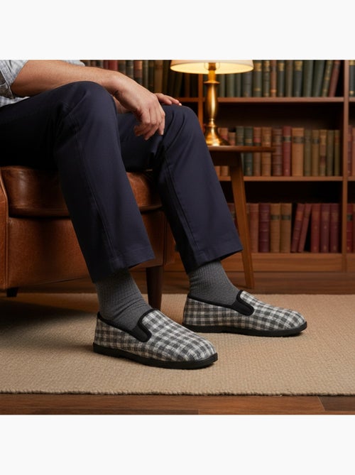 Pantofole uomo ozabi carreaux chevrons suola antidérapante - Kiabi Pantofole uomo ozabi carreaux chevrons suola antidérapante - Kiabi