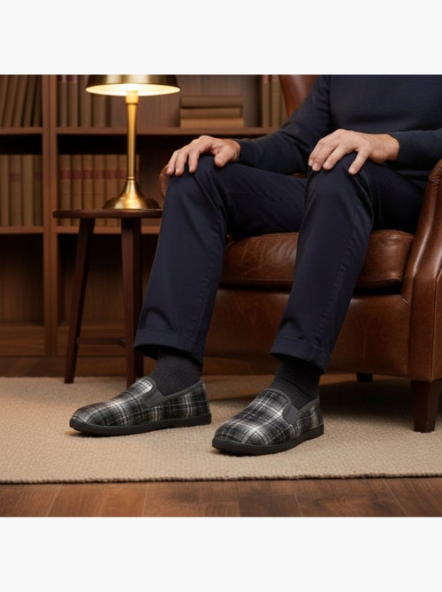 Pantofole uomo ozabi carreaux chevrons suola antidérapante - Kiabi Pantofole uomo ozabi carreaux chevrons suola antidérapante - Kiabi