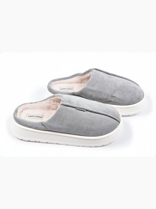 Pantofole uomo velluto a coste MU10121 - Kiabi Pantofole uomo velluto a coste MU10121 - Kiabi