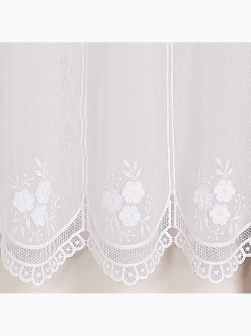 Parabrezza ricamato con motivo floreale e finitura in macramé - Kiabi Parabrezza ricamato con motivo floreale e finitura in macramé - Kiabi