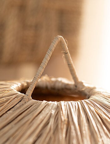 Parasole in rafia arricciata