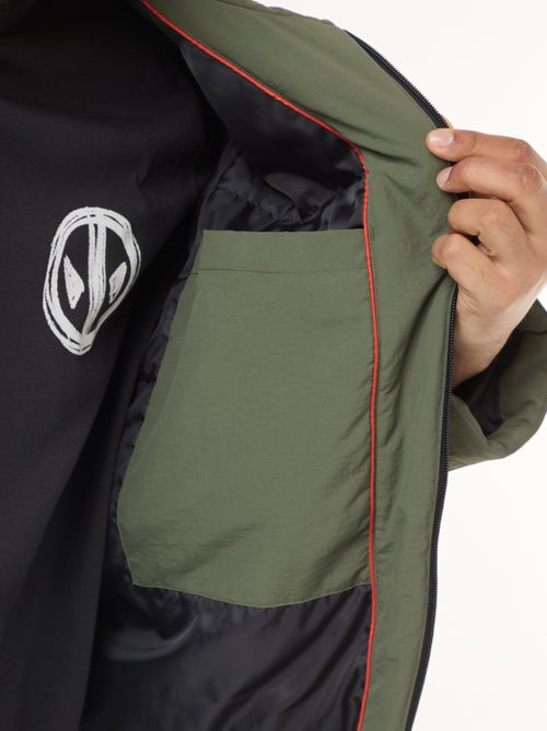 Parka con cappuccio e tasche applicate a doppia entrata foderate in pile - Kiabi