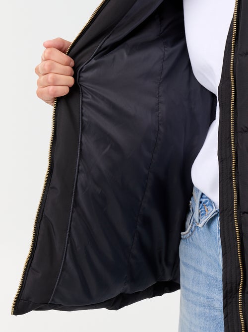 Parka con cappuccio foderato in pelliccia sintetica - Kiabi Parka con cappuccio foderato in pelliccia sintetica - Kiabi
