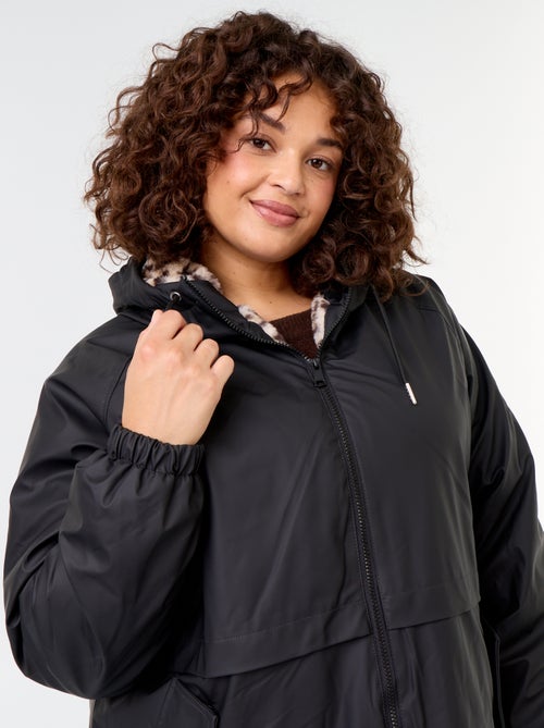Parka gommato foderato con cappuccio - Kiabi Parka gommato foderato con cappuccio - Kiabi