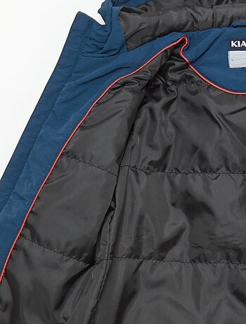 Parka leggera con cappuccio e 2 tasche a soffietto con patta