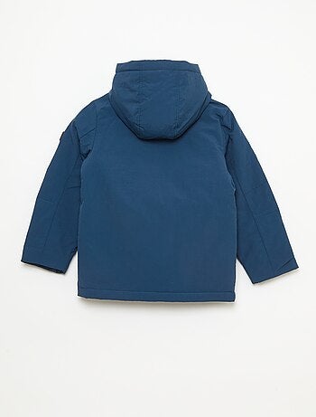 Parka leggera con cappuccio e 2 tasche a soffietto con patta