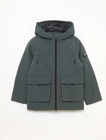 Parka leggera con cappuccio e 2 tasche a soffietto con patta