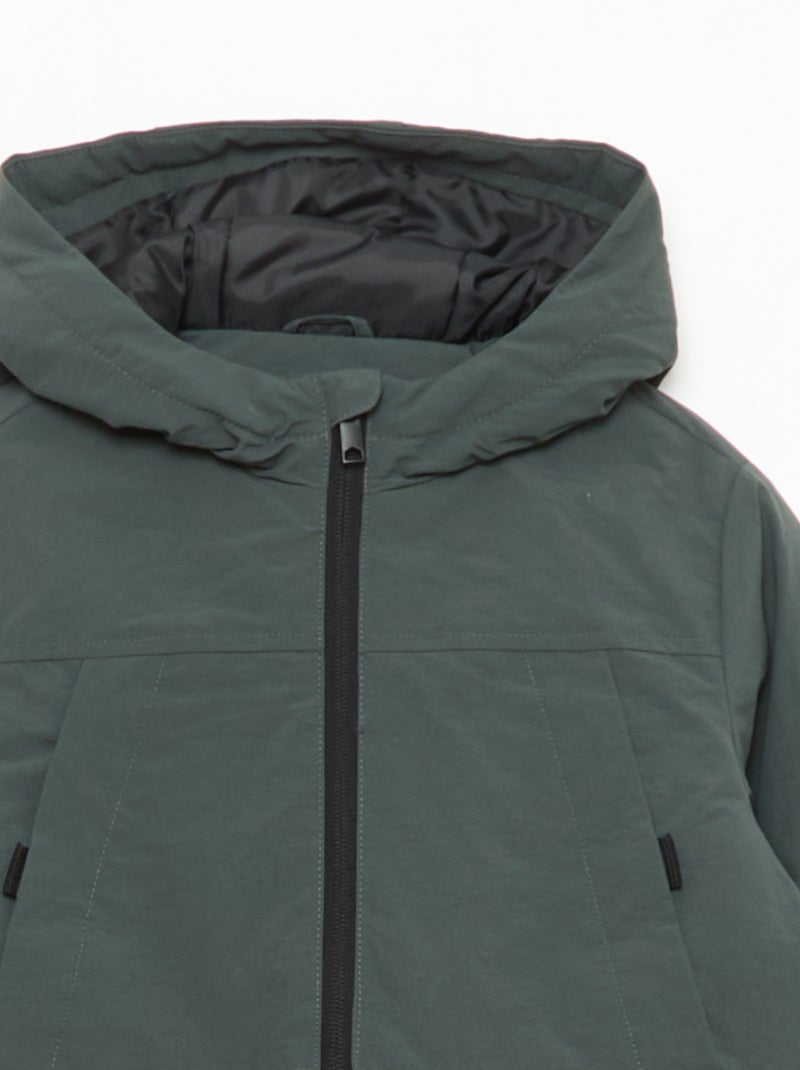 Parka leggera con cappuccio e 2 tasche a soffietto con patta Verde - Kiabi