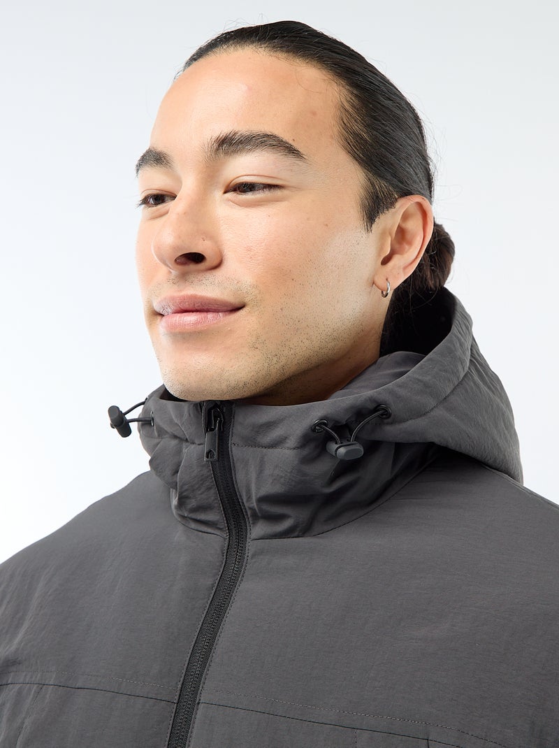 Parka leggera con cappuccio idrorepellente Nero - Kiabi