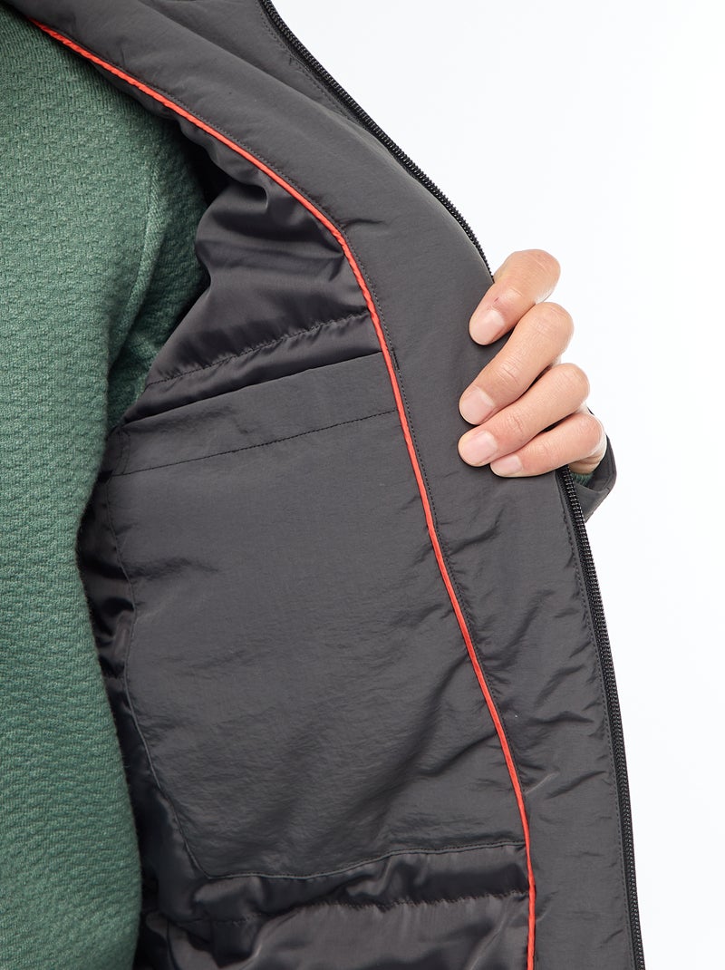 Parka leggera con cappuccio idrorepellente Nero - Kiabi