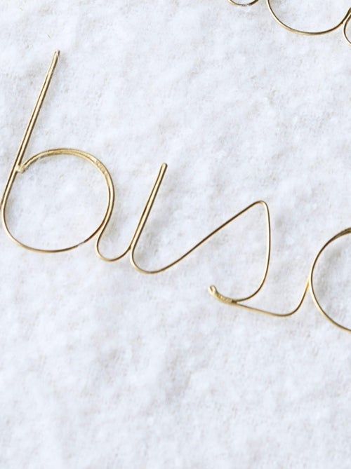 Parola in filo d'ottone dorato "BISOU - Kiabi