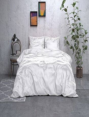 Parure da Letto in Raso Bianco