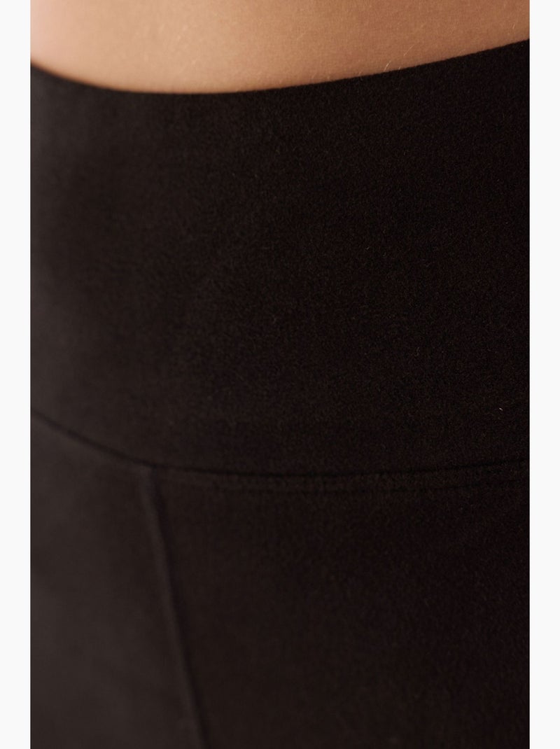 Peachy leggings a vita alta e gamba svasata penti Nero - Kiabi