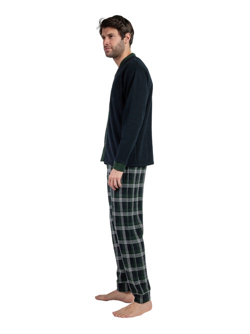 Pigiama a maniche lunghe aperto color smeraldo da uomo ADMAS MAGNIFIC - Kiabi Pigiama a maniche lunghe aperto color smeraldo da uomo ADMAS MAGNIFIC - Kiabi