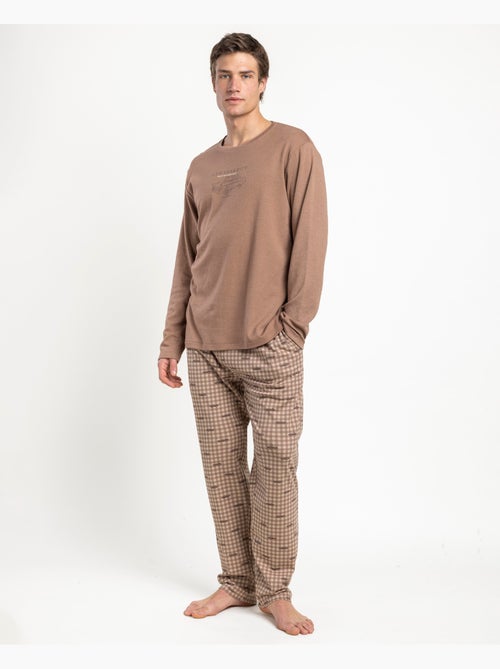 Pigiama a maniche lunghe da uomo ADMAS, marrone, New York - Kiabi Pigiama a maniche lunghe da uomo ADMAS, marrone, New York - Kiabi
