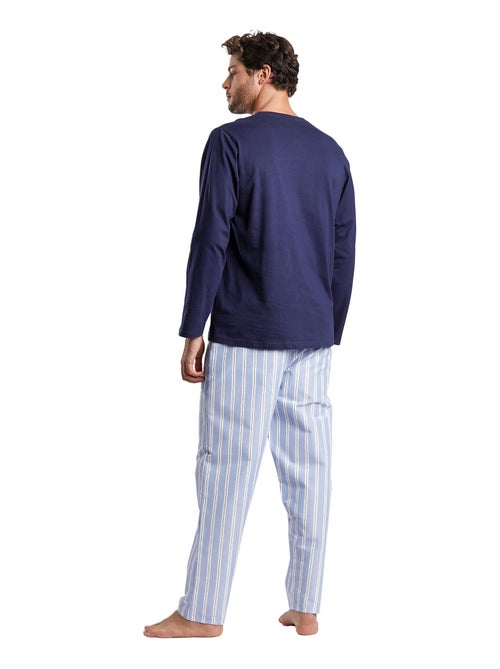 Pigiama a righe a maniche lunghe da uomo ADMAS CLASSIC - Kiabi Pigiama a righe a maniche lunghe da uomo ADMAS CLASSIC - Kiabi