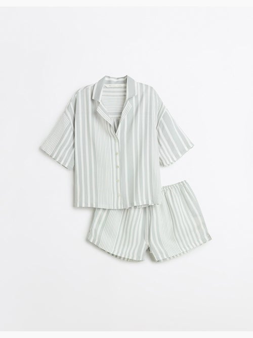 Pigiama a righe, MO Fashion - Kiabi Pigiama a righe, MO Fashion - Kiabi
