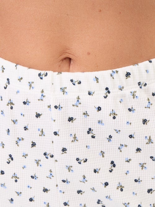Pigiama goffrato t-shirt + pantaloni a fantasia - 2 pezzi - Kiabi