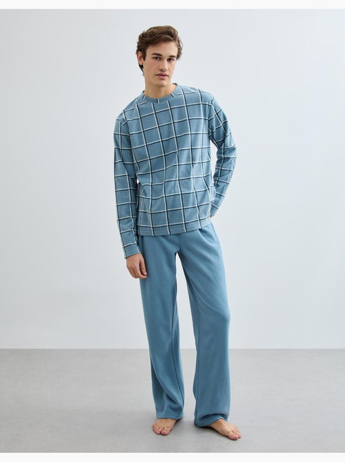 Pigiama in pile, MO Fashion - Kiabi Pigiama in pile, MO Fashion - Kiabi