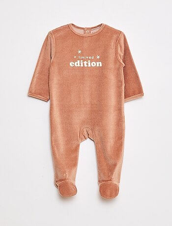 Pigiama in velluto con piedini e animazione sul davanti