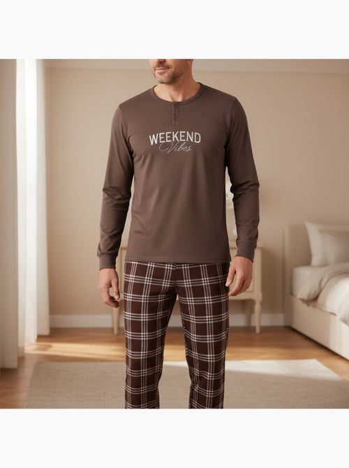 Pigiama uomo ozabi pile ricamo weekend vibes - Kiabi Pigiama uomo ozabi pile ricamo weekend vibes - Kiabi
