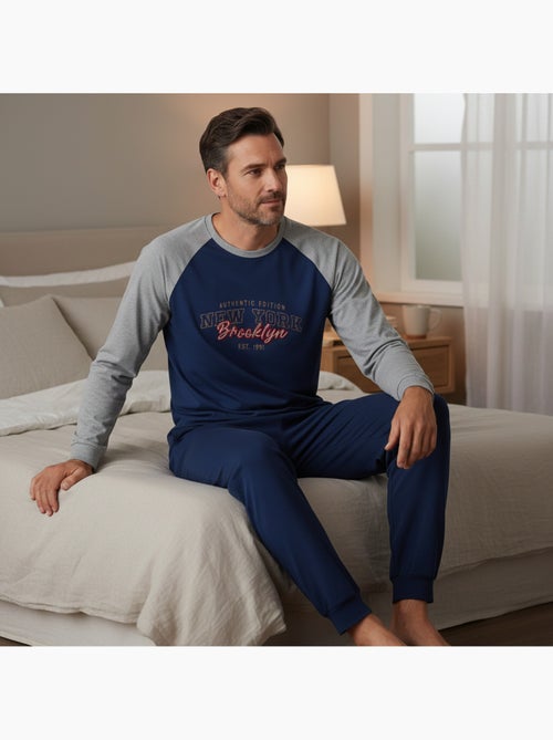 Pigiama uomo pile raglan ricamato ozabi - Kiabi Pigiama uomo pile raglan ricamato ozabi - Kiabi
