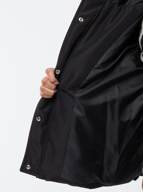 Piumino corto con cappuccio bordato in pelliccia sintetica 'JDY' - Kiabi