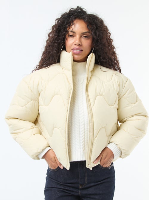 Piumino corto con collo alto e tasche foderate in pile - Kiabi