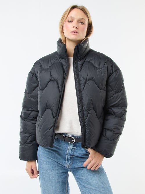 Piumino corto con collo alto e tasche foderate in pile - Kiabi