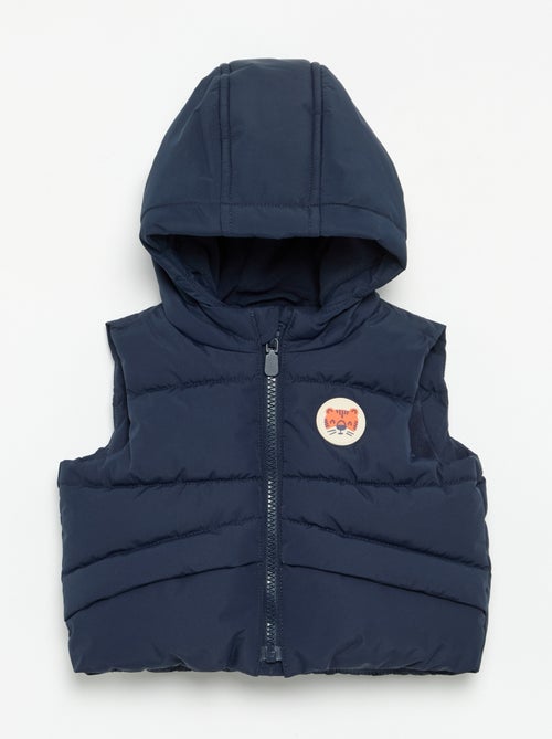 Piumino imbottito senza maniche con cappuccio - Kiabi Piumino imbottito senza maniche con cappuccio - Kiabi