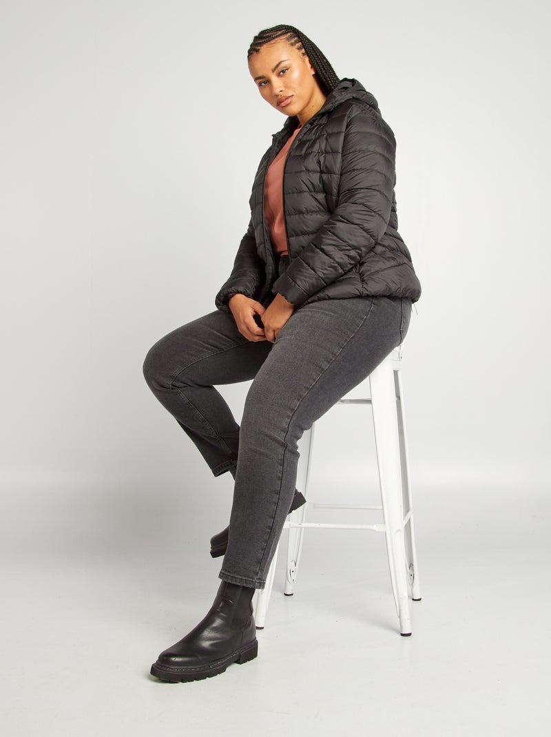 Piumino leggero con cappuccio nero - Kiabi