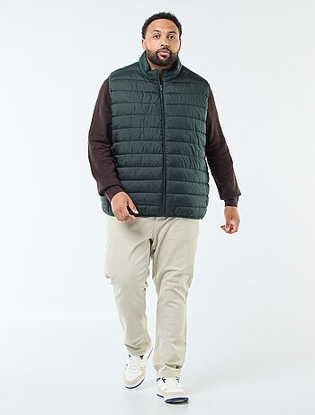 Piumino leggero smanicato con collo alto