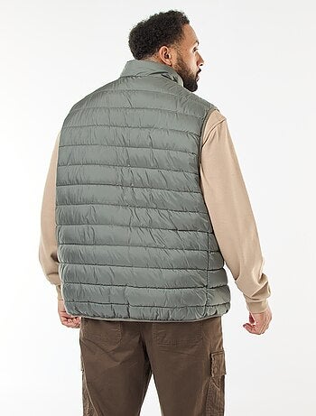 Piumino leggero smanicato con collo alto