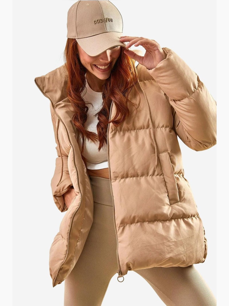Piumino lungo con cappuccio con coulisse lucci Cammello - Kiabi
