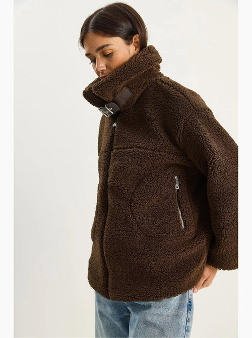 Piumino oversize in maglia peluche con chiusura a zip lucci - Kiabi Piumino oversize in maglia peluche con chiusura a zip lucci - Kiabi