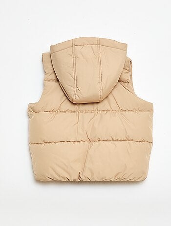 Piumino smanicato con cappuccio