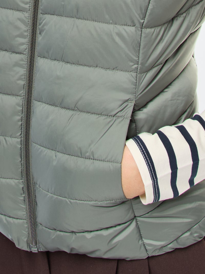 Piumino smanicato trapuntato idrorepellente Verde - Kiabi