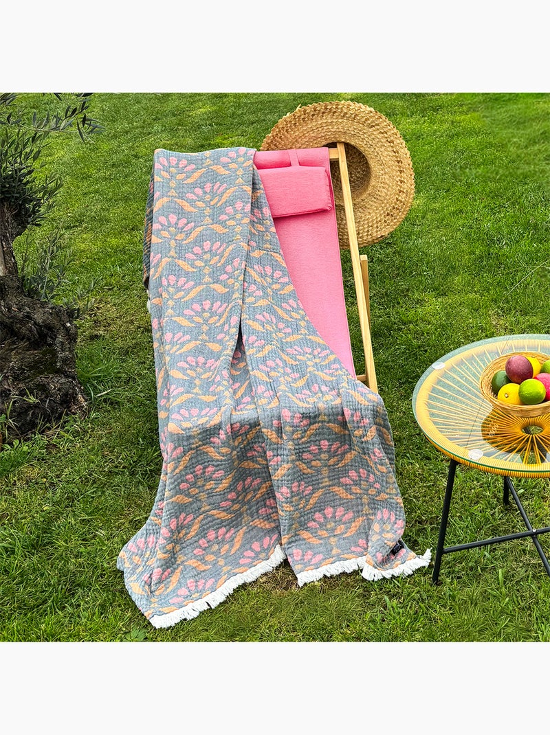 Plaid in garza di cotone lavato con motivo vegetale Rosa - Kiabi