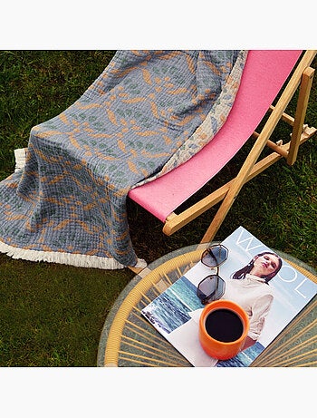 Plaid in garza di cotone lavato con motivo vegetale