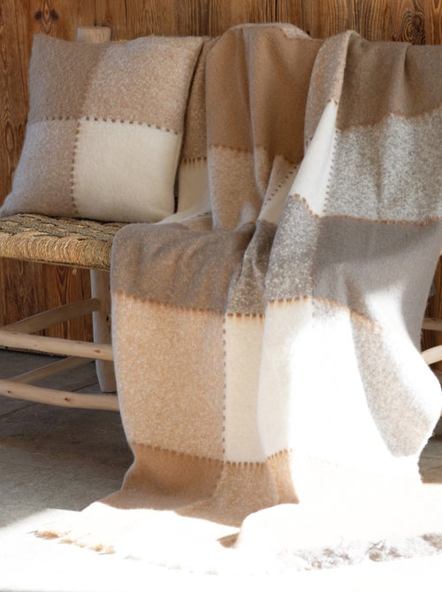 Plaid in mohair - Kiabi Plaid in mohair - Kiabi