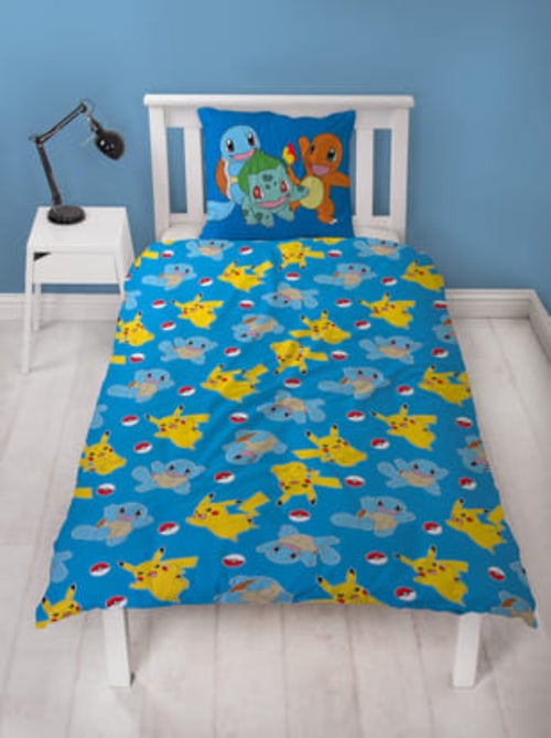 Pokémon, Parure letto bambino stampata reversibile, PIKACHU STARTER, Copripiumino 140x200 cm - Kiabi Pokémon, Parure letto bambino stampata reversibile, PIKACHU STARTER, Copripiumino 140x200 cm - Kiabi