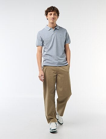 Polo con ricamo sul petto