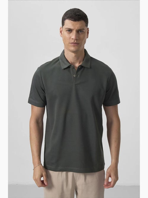 Polo da uomo in cotone ed elastan tommy - Kiabi Polo da uomo in cotone ed elastan tommy - Kiabi