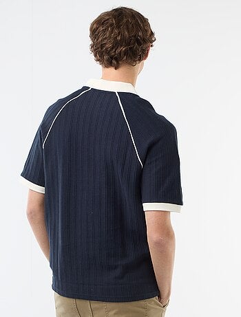 Polo in tessuto fantasia con collo polo senza bottoni