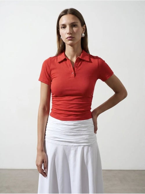Polo t-shirt cropped da donna slim fit dilvin - Kiabi Polo t-shirt cropped da donna slim fit dilvin - Kiabi