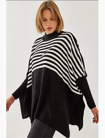 Poncho in maglia a righe lucci