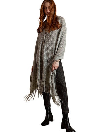 Poncho in maglia aperta da donna ADMAS con bottoni ed eleganza lavorata a maglia