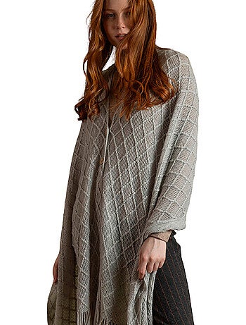 Poncho in maglia aperta da donna ADMAS con bottoni ed eleganza lavorata a maglia