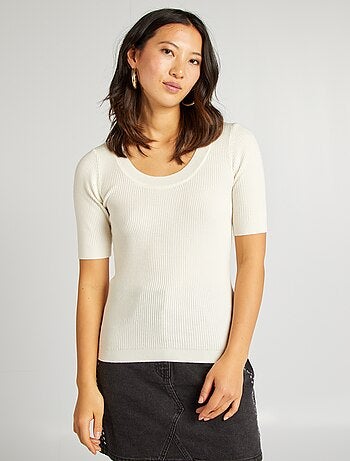 Pullover a coste con maniche corte