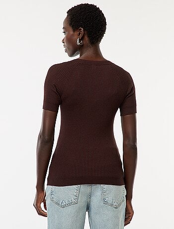 Pullover a coste con maniche corte e scollo tondo lento
